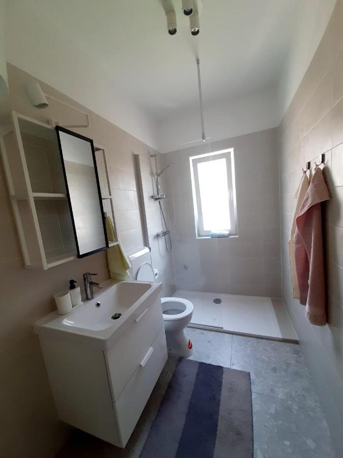 Apartment Riko - Accomodation "With" The Adriatic Sea Kampor Esterno foto